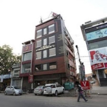 لاكناو Hotel Surya Continental المظهر الخارجي الصورة